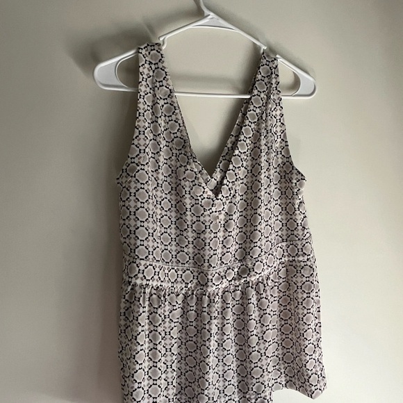 LOFT Geometric Patterned Blouse size 6 - Picture 1 of 3